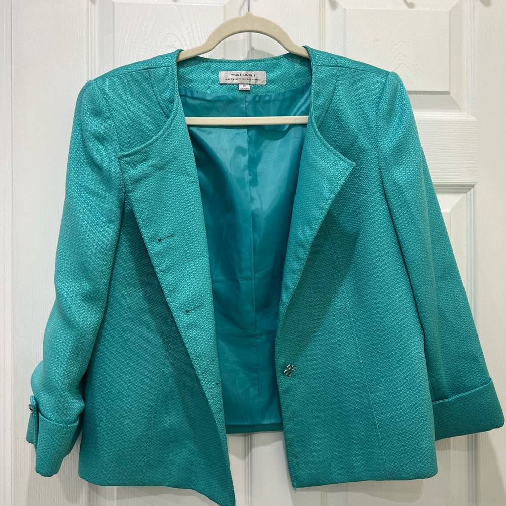 Tahari coat